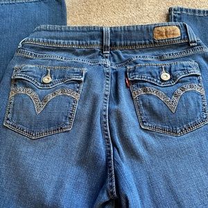 Levi 529 curvy bootcut jeans size 10M